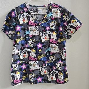 DC Comics wonder woman scrub top, black with print size small